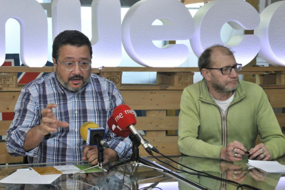 Joaquín Alcalde y Roberto Ortega, ayer, en la presentación de la cuarta reunión de primavera.-VALENTIN GUISANDE