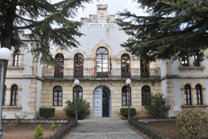 Edificio de los juzgados de El Burgo de Osma-V.G.