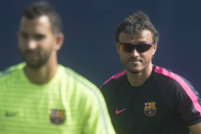 Montoya y Luis Enrique, en un entrenamiento del Barça.-Foto: EFE / MIKE BROWN