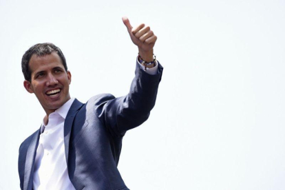 Japón reconoce a Juan Guaidó como presidente interino de Venezuela.-AFP