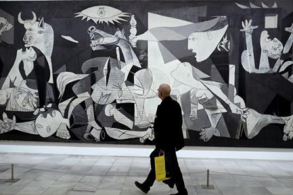 El ’Guernica’, la obra maestra de Picasso e icono del horror del siglo XX.-CHEMA MOYA (EFE)