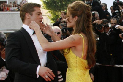 Brad Pitt y Angelina Jolie, en mayo del 2007.-REUTERS / JEAN-PAUL PELISSIER