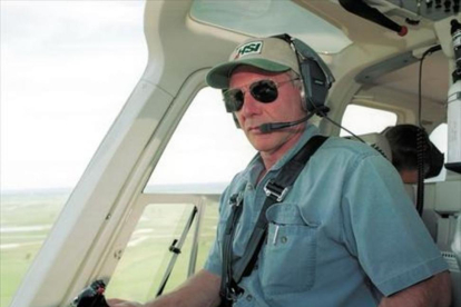 Harrison Ford, a los mandos de su avioneta.-AP / DAMIAN DOVARGANES