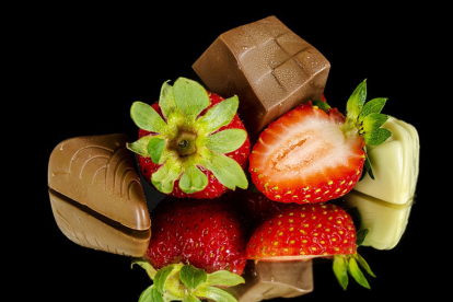 Fresas y chocolate, dos alimentos considerados tradicionalmente como afrodisíacos. HDS
