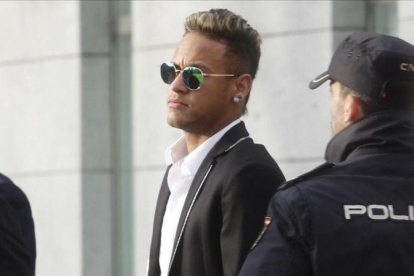 Neymar, en su comparecencia en la Audiencia Nacional, en febrero pasado.-AGUSTÍN CATALÁN