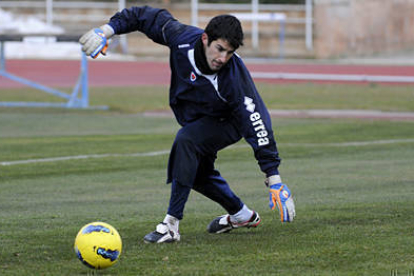 Eduardo Navarro en un entrenamiento. / V. Guisande-