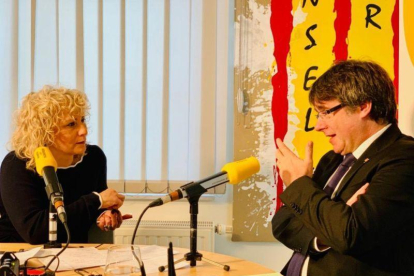 Carles Puigdemont, entrevistado por Mònica Terribas en Catalunya Ràdio.-TWITTER CATALUNYA RÀDIO