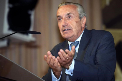 El presidente de la CNMC, José María Marín Quemada-Pedro Puente Hoyos