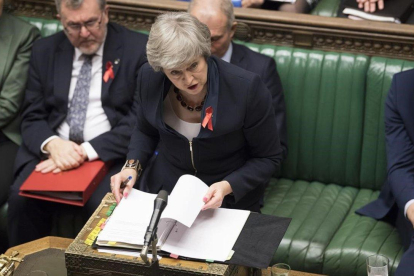 Theresa May, en la Cámara de los Comunes.-