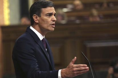 El Presidente del Gobierno y Secretario General del PSOE, Pedro Sanchez, en el Congreso de los Diputados. /-DAVID CASTRO