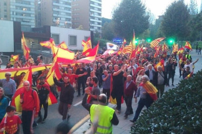Imagen de la manifestación a favor de la unidad de España que se ha celebrado este sábado en Mataró.-/ JOAN SALICRÚ