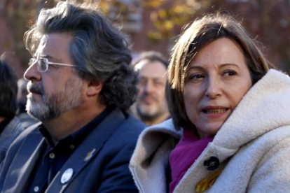 Acto electoral de ERC con la presencia de Carme Forcadell y Antoni Castellà en Mataró-. / RAFA GARRIDO (ACN)