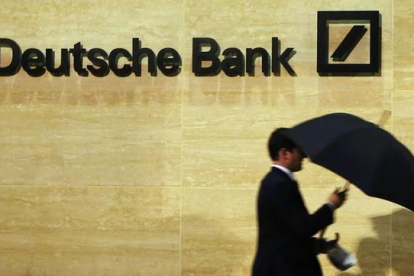 Una oficina del Deutsche Bank en Londres.-REUTERS