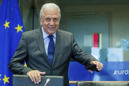 El comisario europeo de Interior y Migración, Dimitrios Avramopoulos-EFE / STEPHANIE LECOCQ