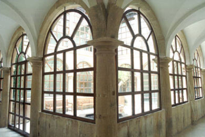 Interior del Convento de la Merced, por el que la Diputación ha alegado para no tener que pagar el IBI. / ÁLVARO MARTÍNEZ-