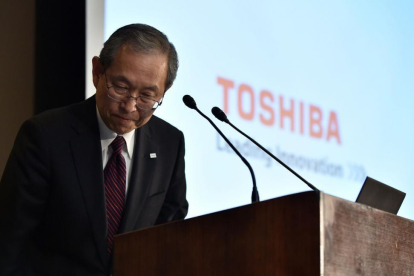 Satoshi Tsunakawa, presidente de Toshiba, este 14 de marzo del 2017.-KAZUHIRO NOGI