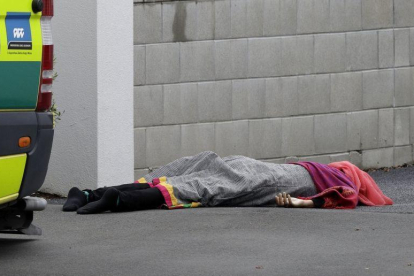 Una de las víctimas en el ataque a dos mezquitas en Christchurch, Nueva Zelanda.-MARK BAKER (AP)