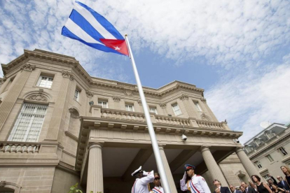 Edificio de la embajada de EEUU en La Habana.-EFE / ANDREW HARNIK