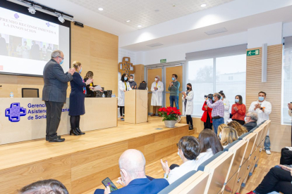 Premios de investigación en el Hospital Santa Bárbara de Soria. MARIO TEJEDOR (8)