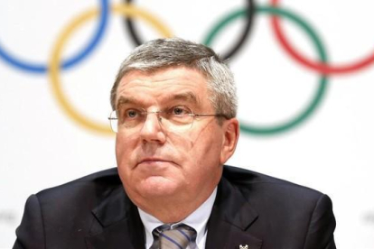 El presidente del COI Thomas Bach durante una conferencia de prensa en Mónaco.-EFE / SEBASTIEN NOGIER