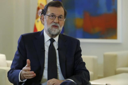 El jefe del Ejecutivo, Mariano Rajoy, el pasado jueves en la Moncloa, durante una entrevista que dio a la Agencia Efe.-EFE / ÁNGEL DÍAZ