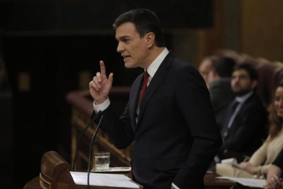 Pedro Sánchez, durante el debate de investidura en el Congreso.-JOSÉ LUIS ROCA