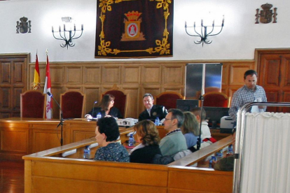 El jurado popular en una sesión del juicio por asesinato-Mario Tejedor
