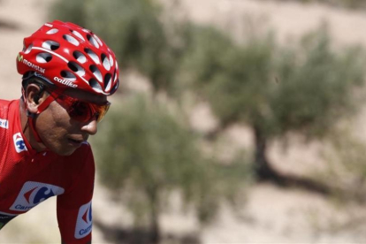 Nairo Quintana, durante la 18º etapa de la Vuelta.-EFE / JAVIER LIZÓN