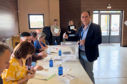 El actual alcalde de Golmayo, Benito Serrano, revalida su cargo en el Ayuntamiento. HDS