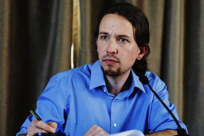 Pablo Iglesias, en una rueda de prensa de Podemos.-Foto: AGUSTÍN CATALÁN