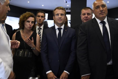 Macron, junto al primer ministro búlgaro, Boyko Borissov, en Varna-AFP / BERTRAND GUAY