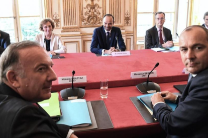 El primer ministro francés, Édouard Philippe, presenta la reforma laboral a los agentes sociales-AFP / ALAIN JOCARD