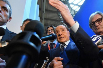El exprimer ministro y empresario Silvio Berlusconi.-EFE / DANIEL DAL ZENNARO