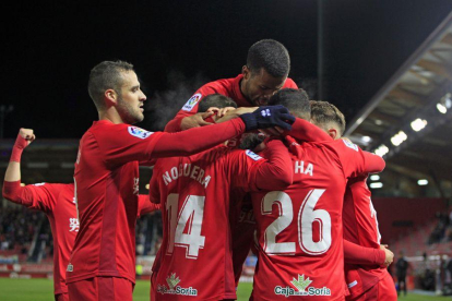 El Numancia empata con el Rayo Vallecano igualando por dos veces un marcador adverso. Calero y Moha marcan para sumar un punto más y prolongar a cinco las jornadas sin perder.