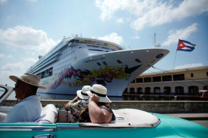 Un crucero noruego llega a La Habana, Cuba.-REUTERS