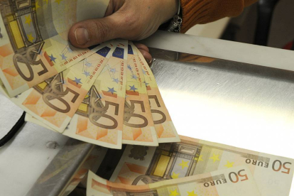 Billetes de 50 euros en una imagen de archivo. HDS