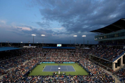 Aspecto del estadio durante el estreno de Federer en Cincinnati.-MATTHEW STOCKMAN (AFP)