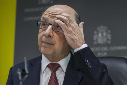 El ministro de Hacienda, Cristóbal Montoro.-ARCHIVO / MIGUEL LORENZO