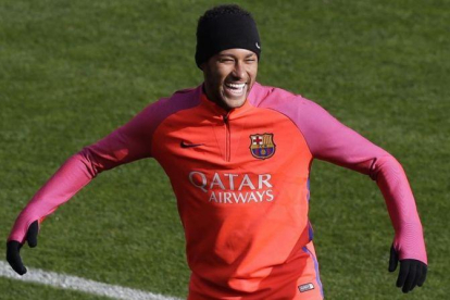 Neymar, en el entrenamiento del Barça del pasado martes.-AP / MANU FERNÁNDEZ
