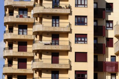 El pago del IBI, 84,96 euros en Soria, afecta a viviendas, trasteros y garajes. / V.G.-