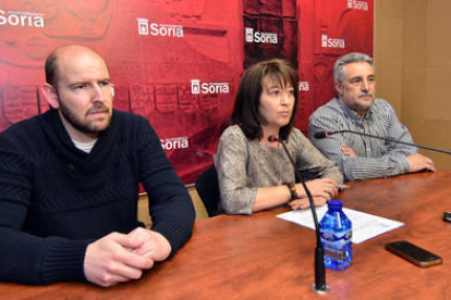 Fernando Sánchez, Lourdes Andrés y Carlos Heras en la presentación de la fase de ascenso. / A. M.-