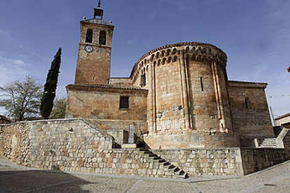 Iglesia románica de San Miguel de Caltojar. / ICAL-