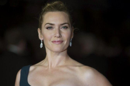 Kate Winslet posa en la premiere de la película Steve Jobs en el BFI London Film Festival.-NEIL HALL (REUTERS)