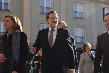 Mariano Rajoy, en Toledo, junto a Cospedal, Pons y Weber.-AGUSTÍN CATALÁN