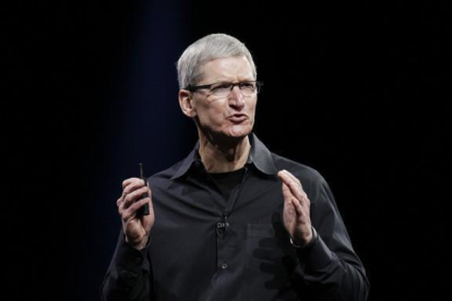El consejero delegado de Apple, Tim Cook.-AP