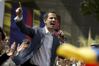 Juan Guaidó autoproclamado como presidente interino de Venezuela.-AP FERNANDO LLANO