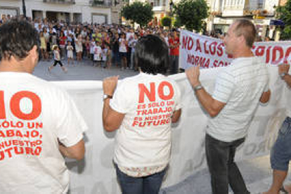 Imagen de la concentración ayer en San Leonardo de Yagüe-