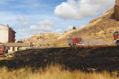 Zona afectada en el incendio de San Esteban de Gormaz. ANA HERNANDO