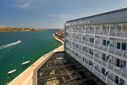 Imagen del hotel Hamilton Barceló, del grupo Hispania, en Mahón (Menorca).  /-EL PERIÓDICO (ARCHIVO)