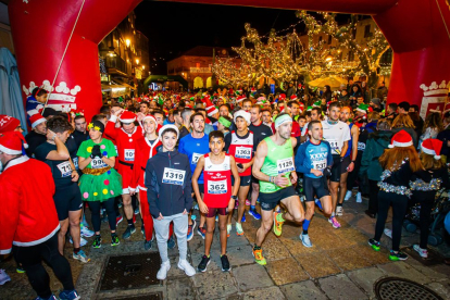 Participantes en la Carrera de Navidad de Soria. MARIO TEJEDOR (27)
